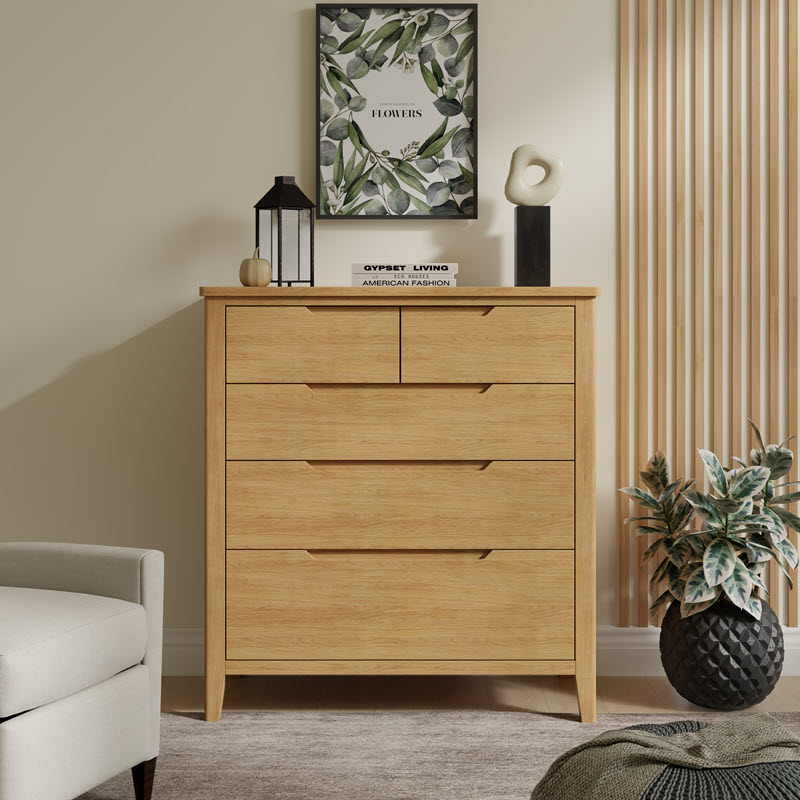 Velsta Oak Bedroom